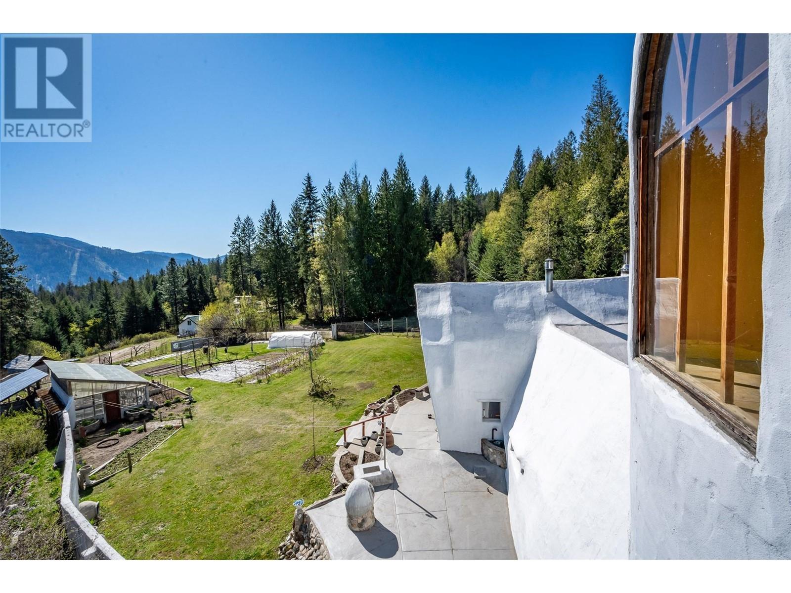 1450 Stewart Creek Road, Christina Lake, BC - Outdoor