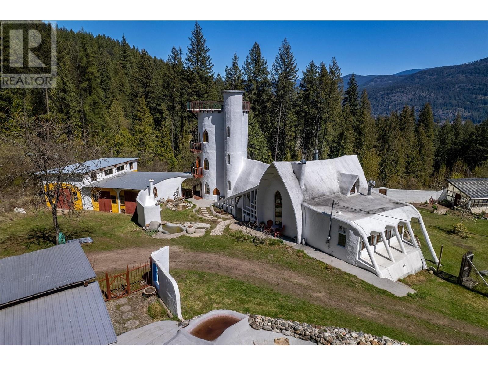 1450 Stewart Creek Road, Christina Lake, BC - Outdoor With Deck Patio Veranda