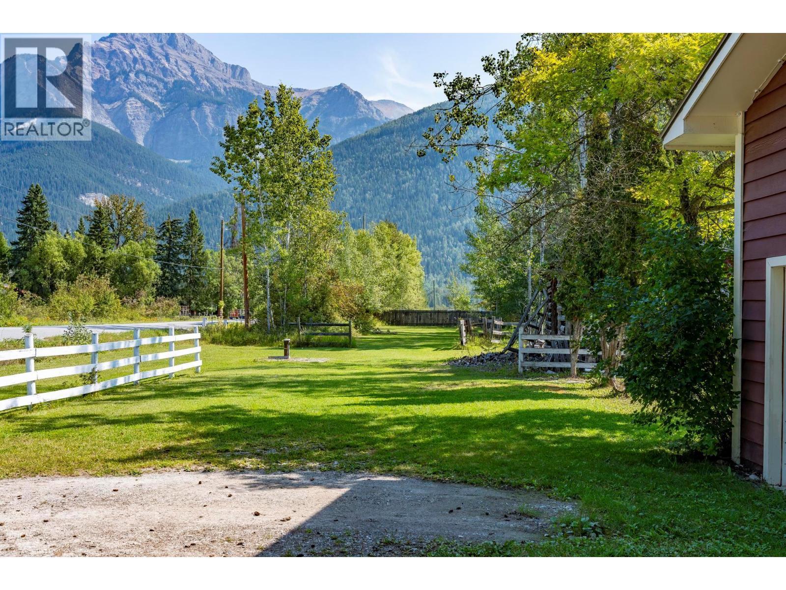 1732 Oberg Johnson Road, Golden, BC - Outdoor With View