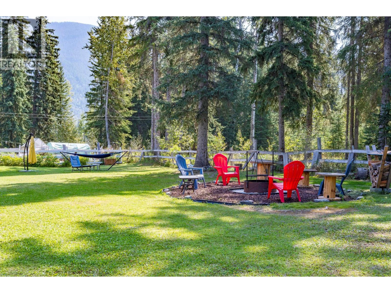 1732 Oberg Johnson Road, Golden, BC - Outdoor