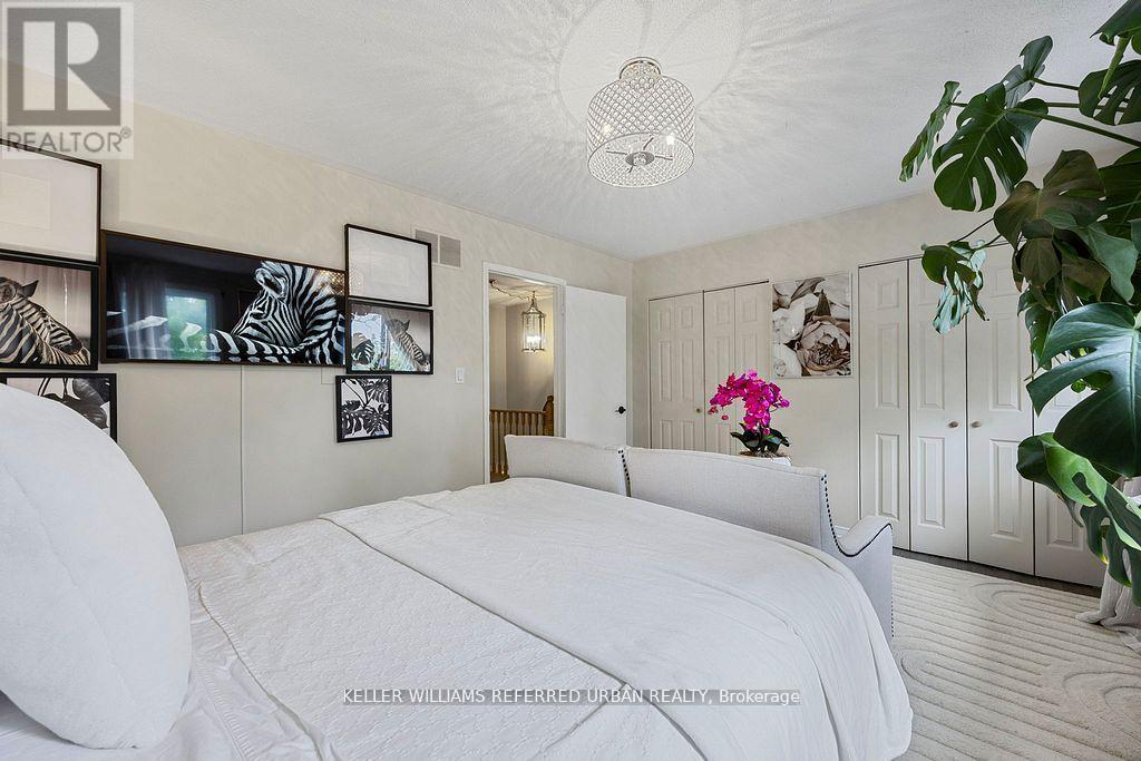 15 - 325 West N Street, Orillia, ON - Indoor Photo Showing Bedroom