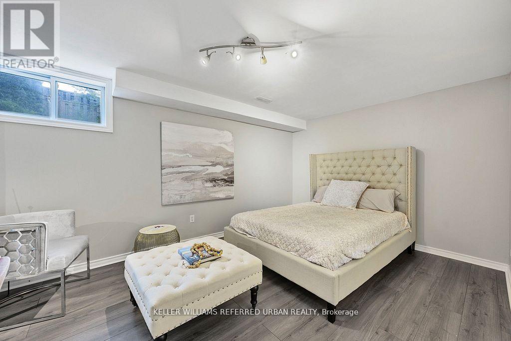 15 - 325 West N Street, Orillia, ON - Indoor Photo Showing Bedroom