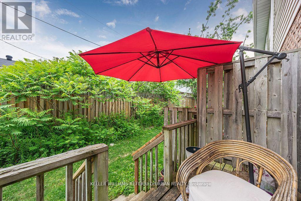 15 - 325 West N Street, Orillia, ON - Outdoor With Deck Patio Veranda