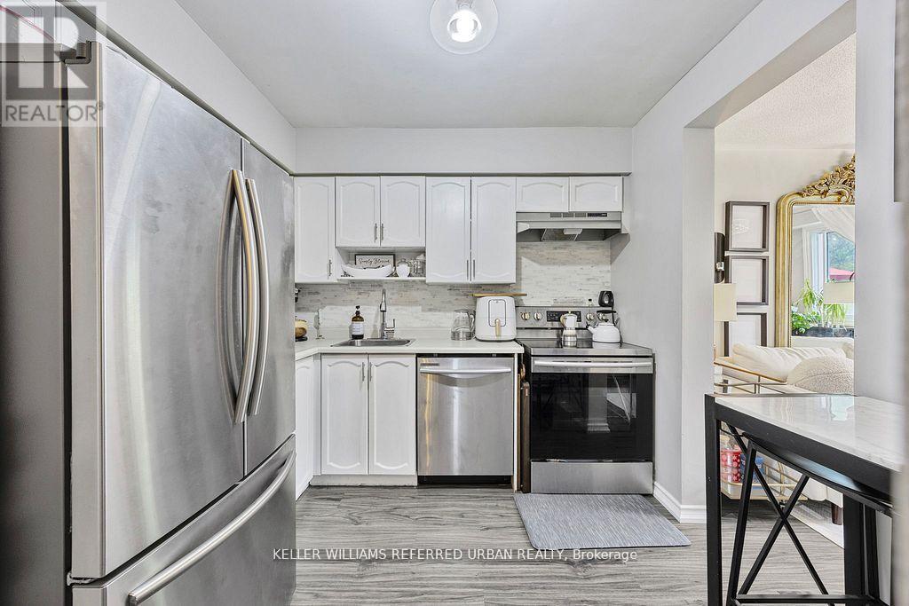 15 - 325 West N Street, Orillia, ON - Indoor Photo Showing Kitchen With Stainless Steel Kitchen