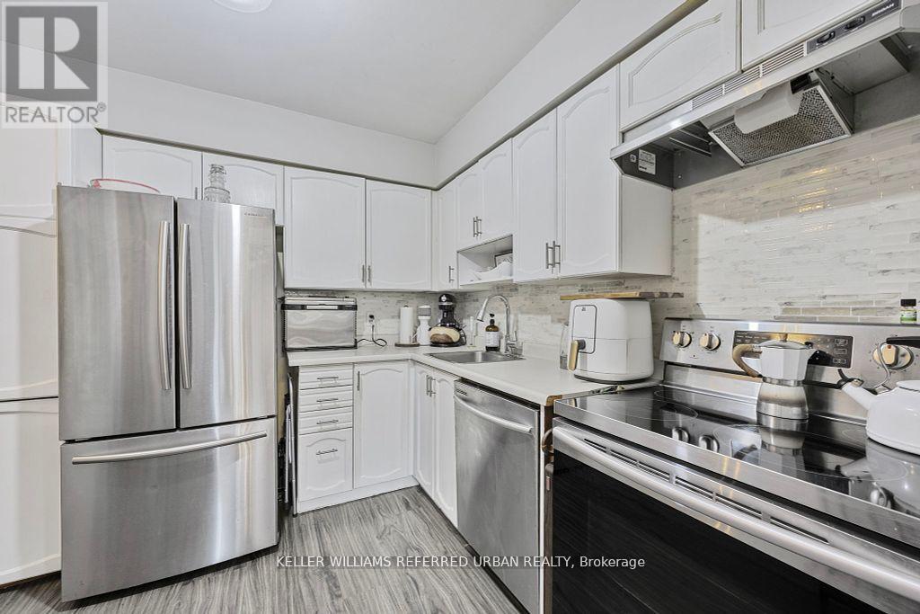 15 - 325 West N Street, Orillia, ON - Indoor Photo Showing Kitchen