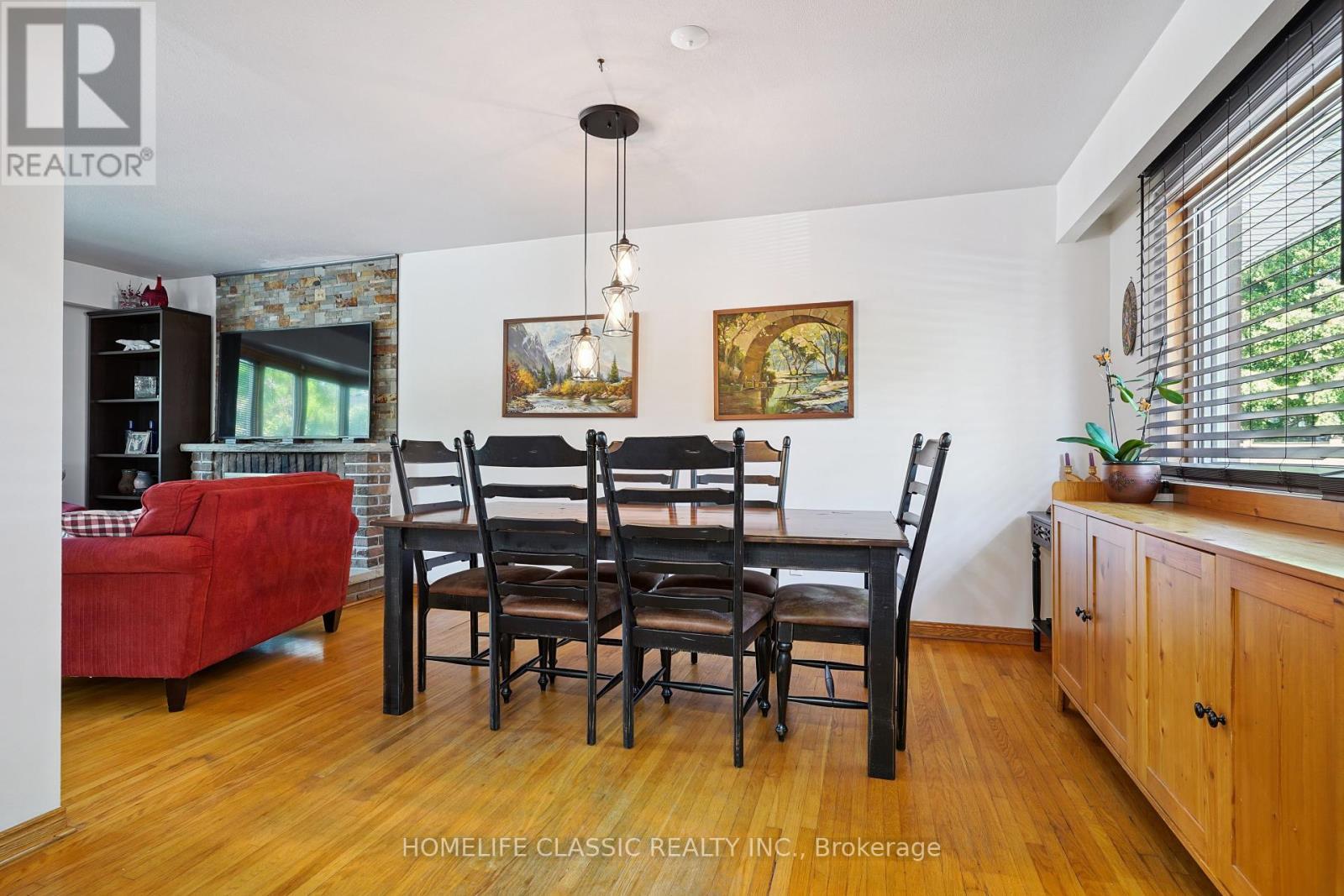 67 Beaver Bend Crescent, Toronto, ON - Indoor Photo Showing Dining Room