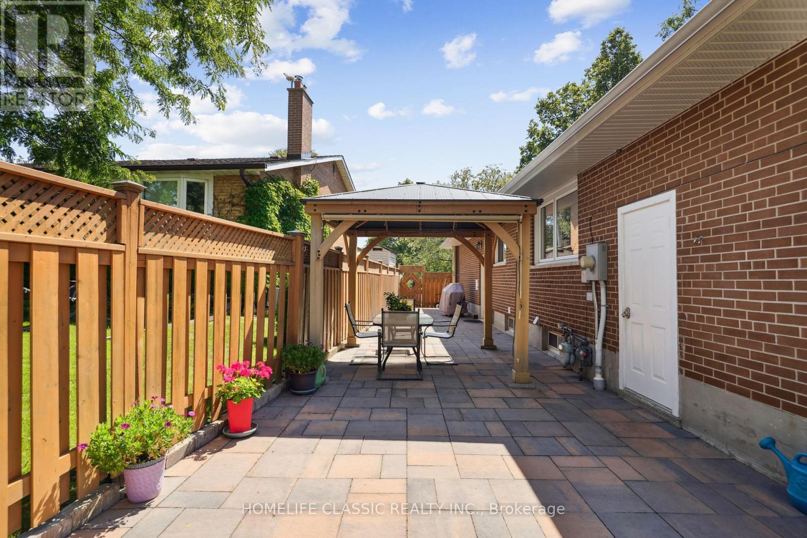 67 Beaver Bend Crescent, Toronto, ON - Outdoor With Deck Patio Veranda