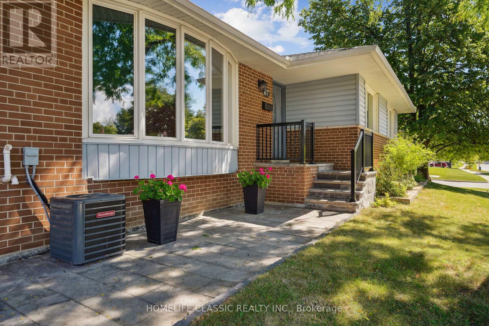 67 Beaver Bend Crescent, Toronto, ON - Outdoor