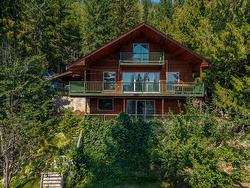 2795 Vickers Trail Anglemont, BC V0E 1M8