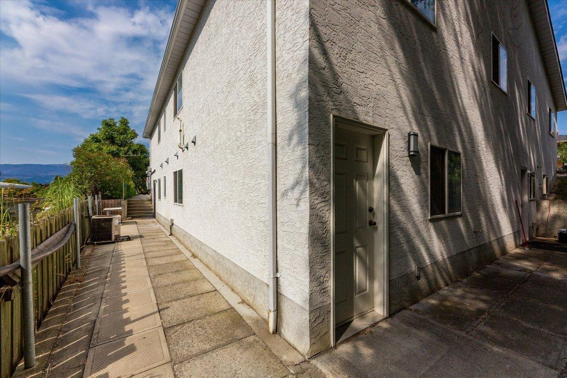 1377 Orchard Drive, Kelowna, BC -