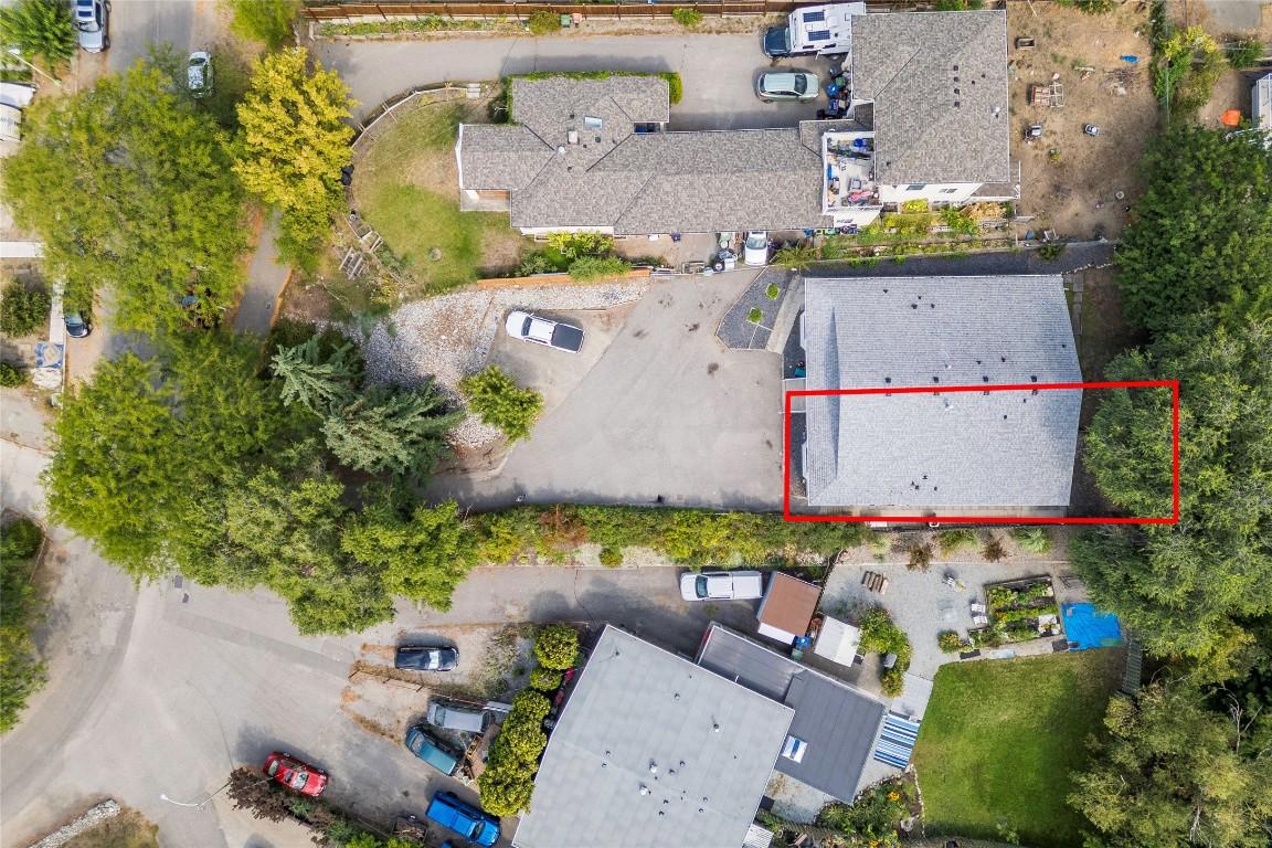 1377 Orchard Drive, Kelowna, BC - Outdoor With View