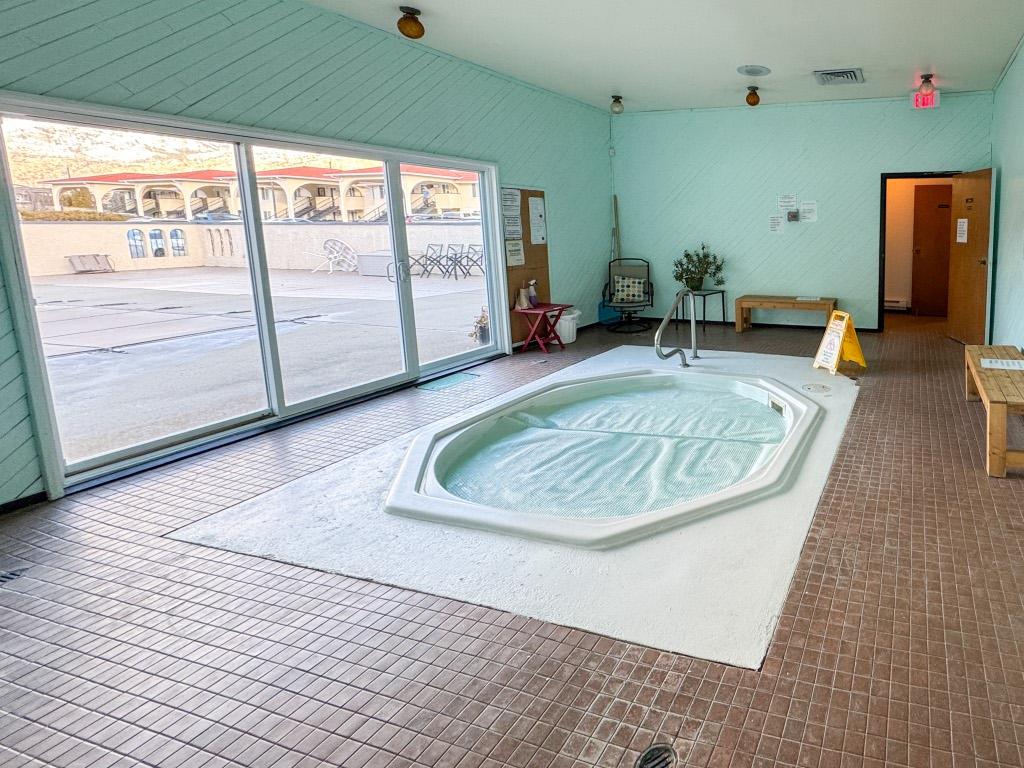 52-9107 62Nd Avenue, Osoyoos, BC - Indoor Photo Showing Other Room