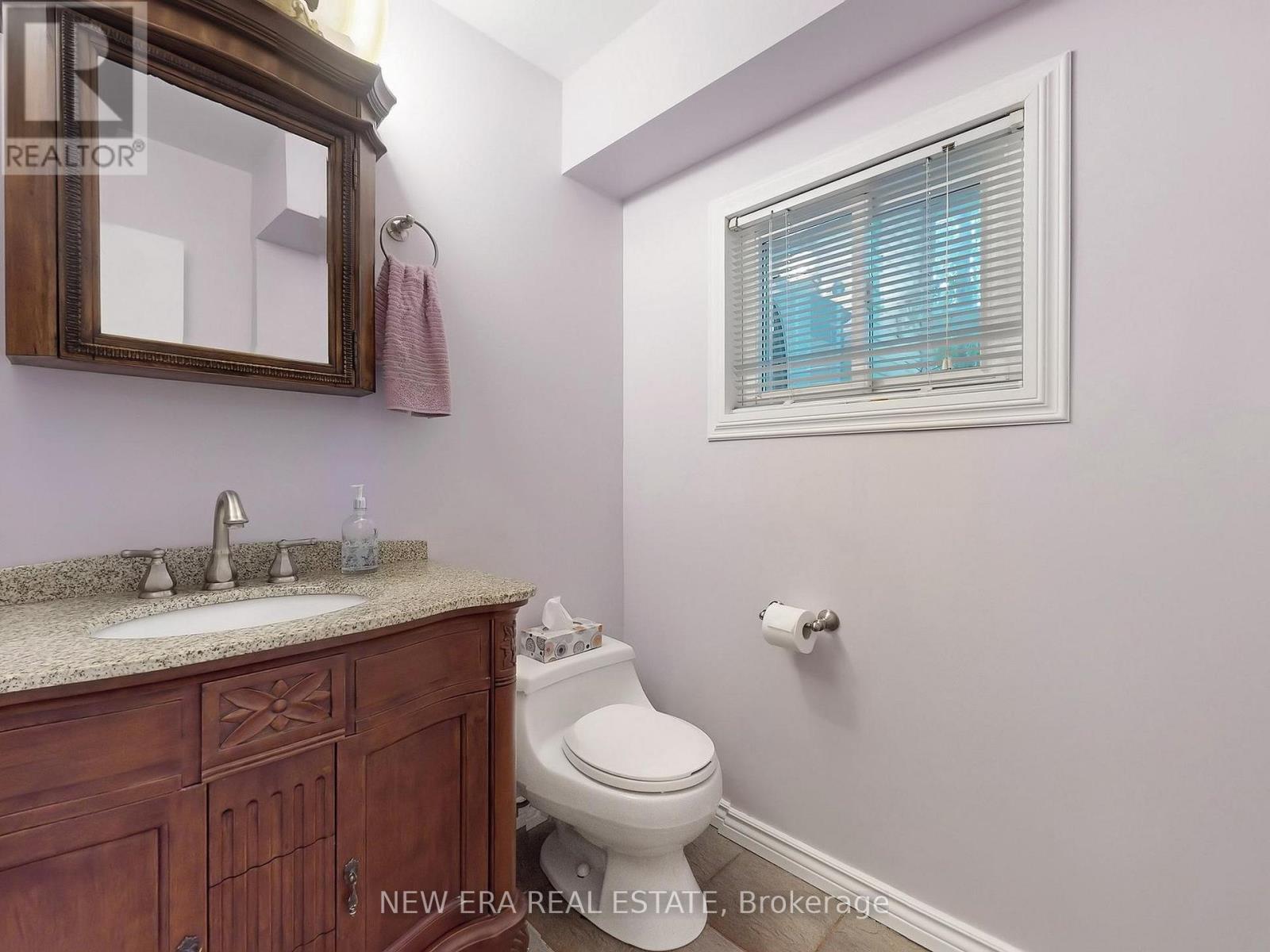 2669 Inlake Court, Mississauga, ON - Indoor Photo Showing Bathroom