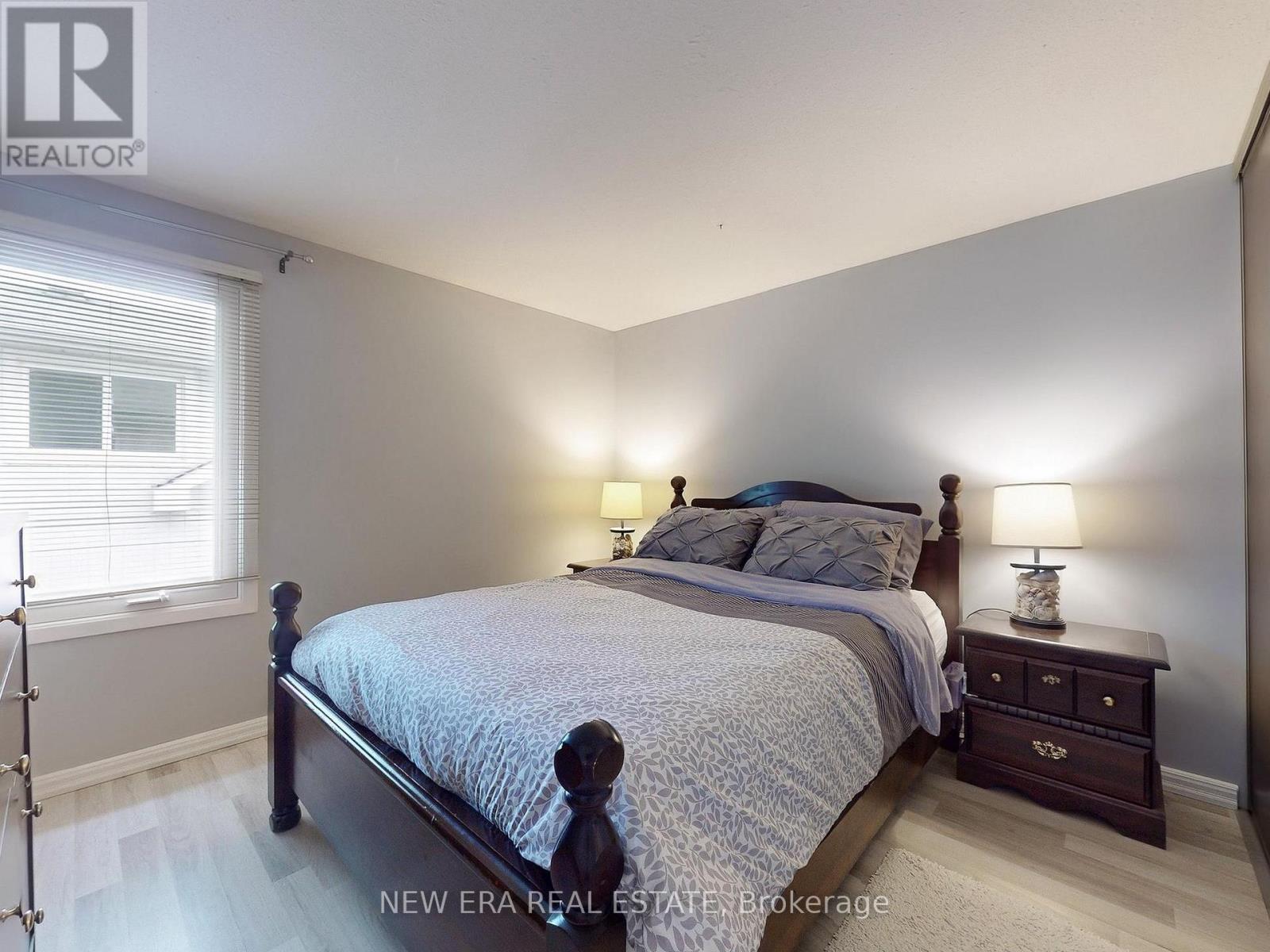 2669 Inlake Court, Mississauga, ON - Indoor Photo Showing Bedroom