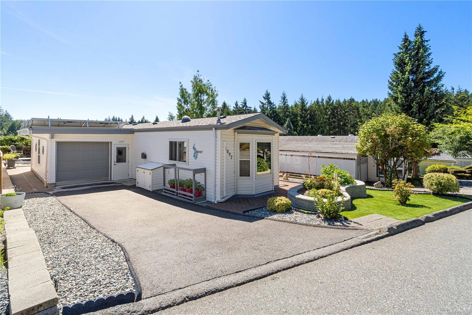 1097 Morrell Cir, Nanaimo, BC