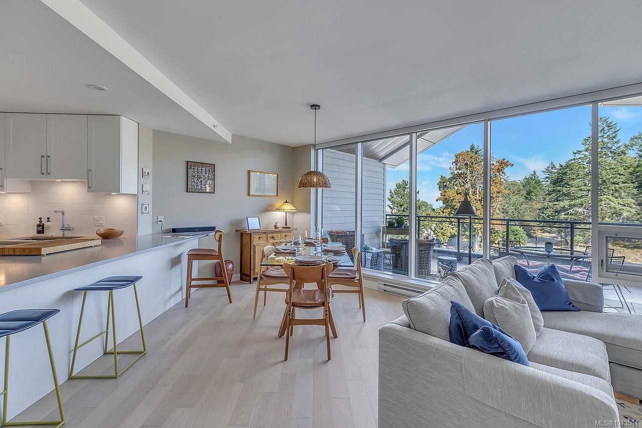 506-3529 Dolphin Dr, Nanoose Bay, BC - Indoor