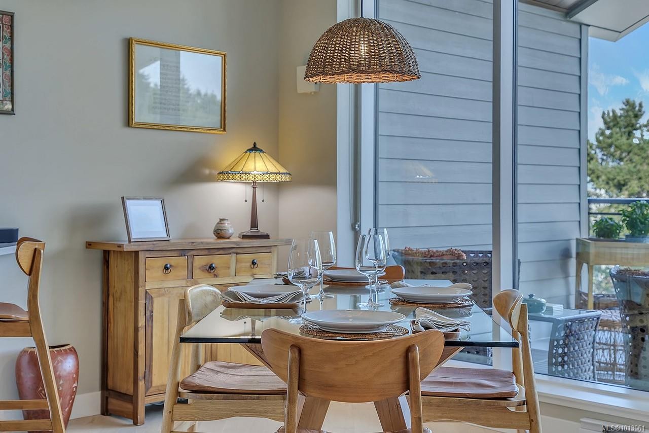 506-3529 Dolphin Dr, Nanoose Bay, BC - Indoor