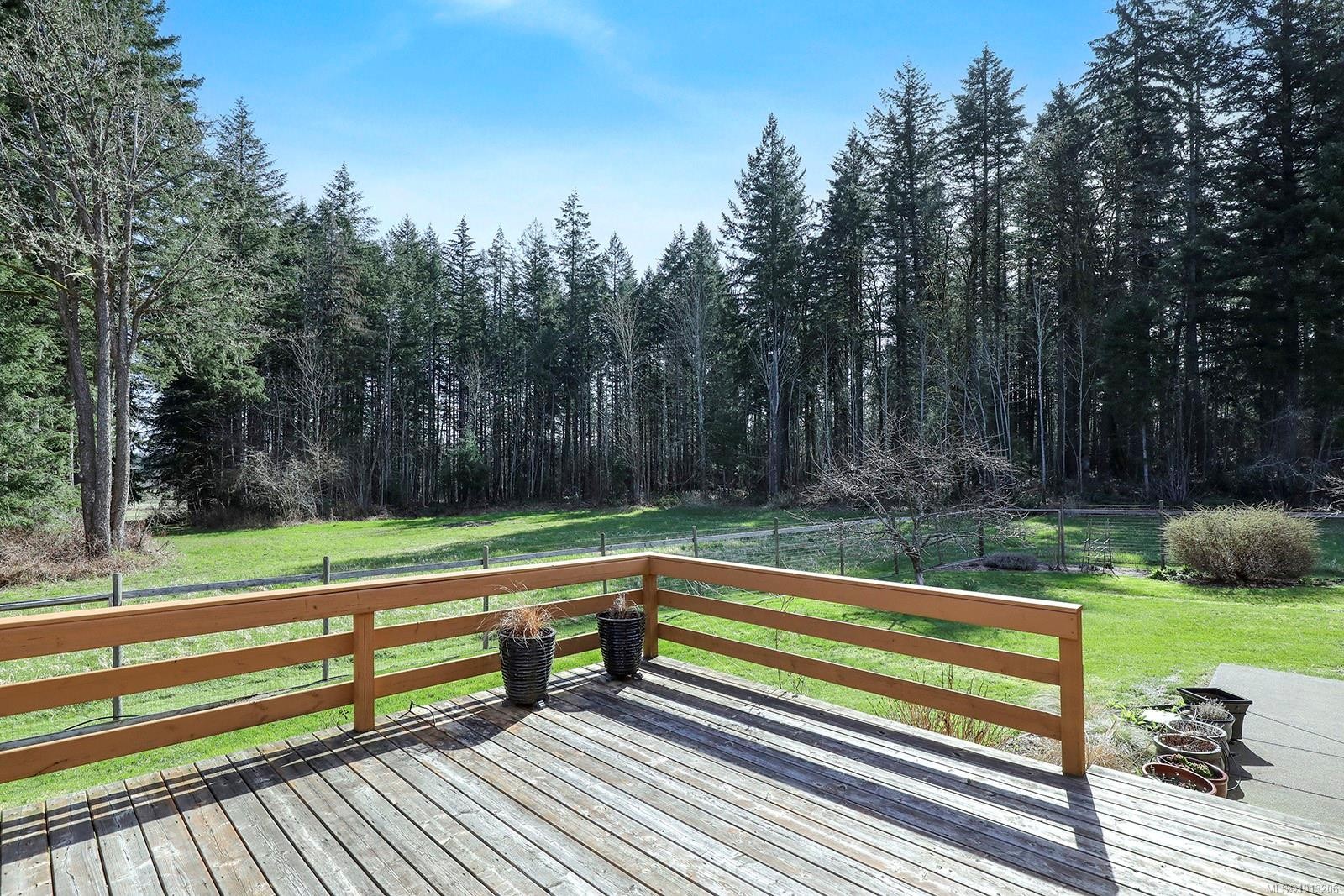 7792 Island Hwy North, Black Creek, BC