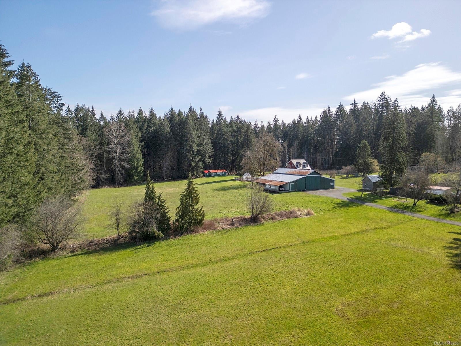 7792 Island Hwy North, Black Creek, BC