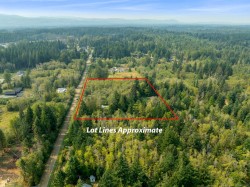 2180 SCHULZ Rd Black Creek, BC V9J 1K5
