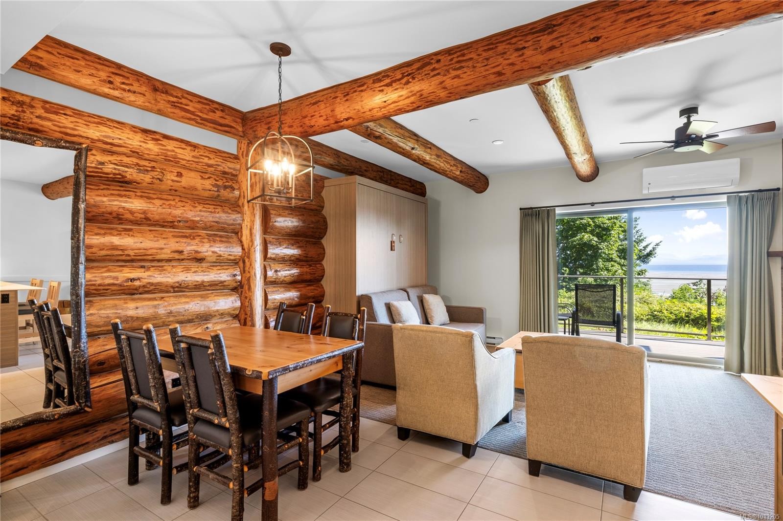 130-1155 Resort Dr, Parksville, BC - Indoor Photo Showing Other Room