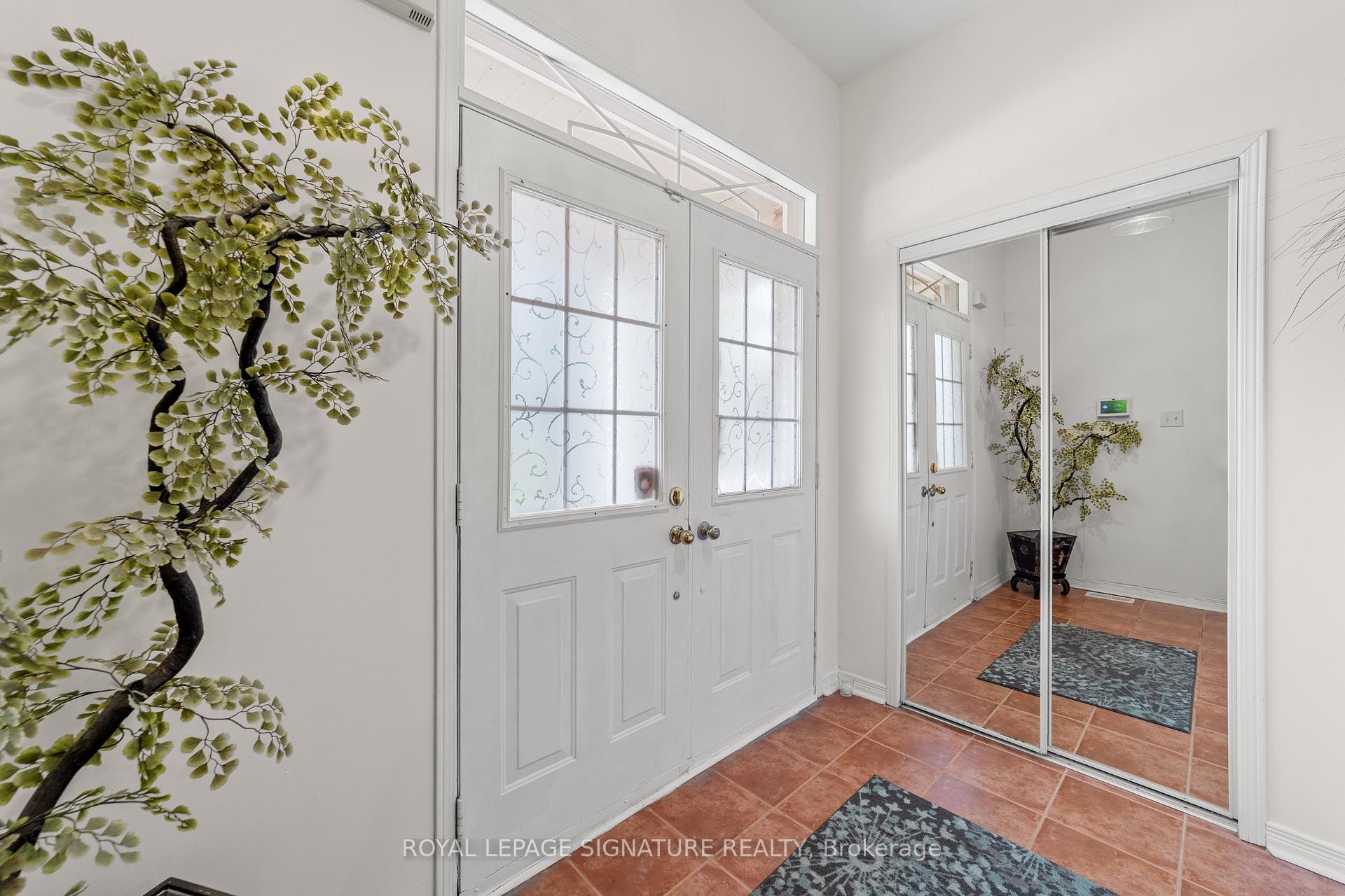 46 Trish Drive, Richmond Hill, ON - Indoor Photo Showing Other Room