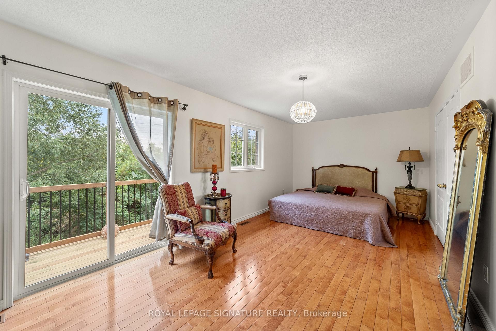 46 Trish Drive, Richmond Hill, ON - Indoor Photo Showing Bedroom