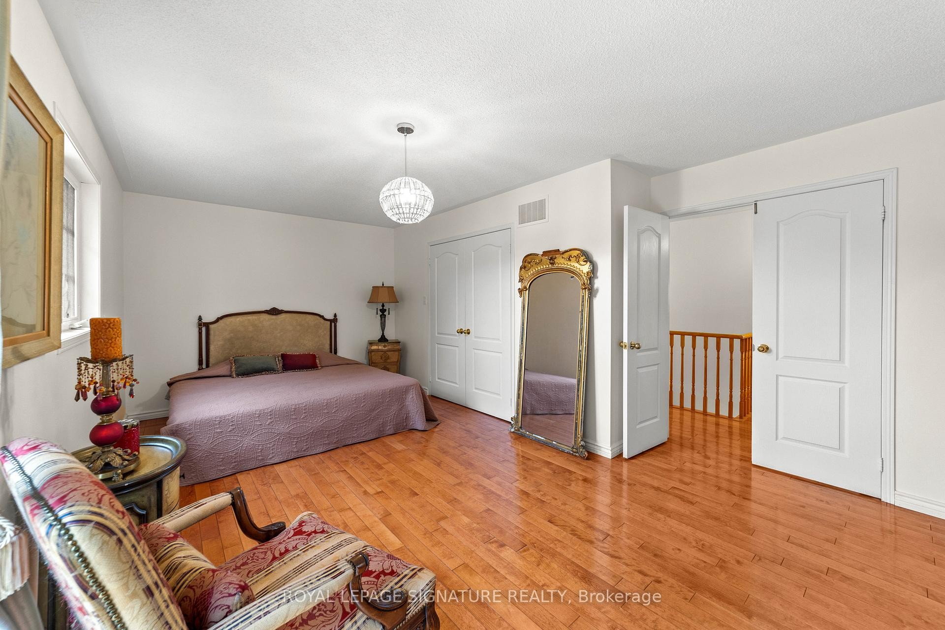 46 Trish Drive, Richmond Hill, ON - Indoor Photo Showing Other Room
