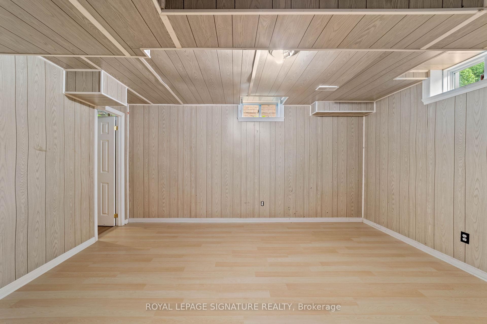 46 Trish Drive, Richmond Hill, ON - Indoor Photo Showing Other Room