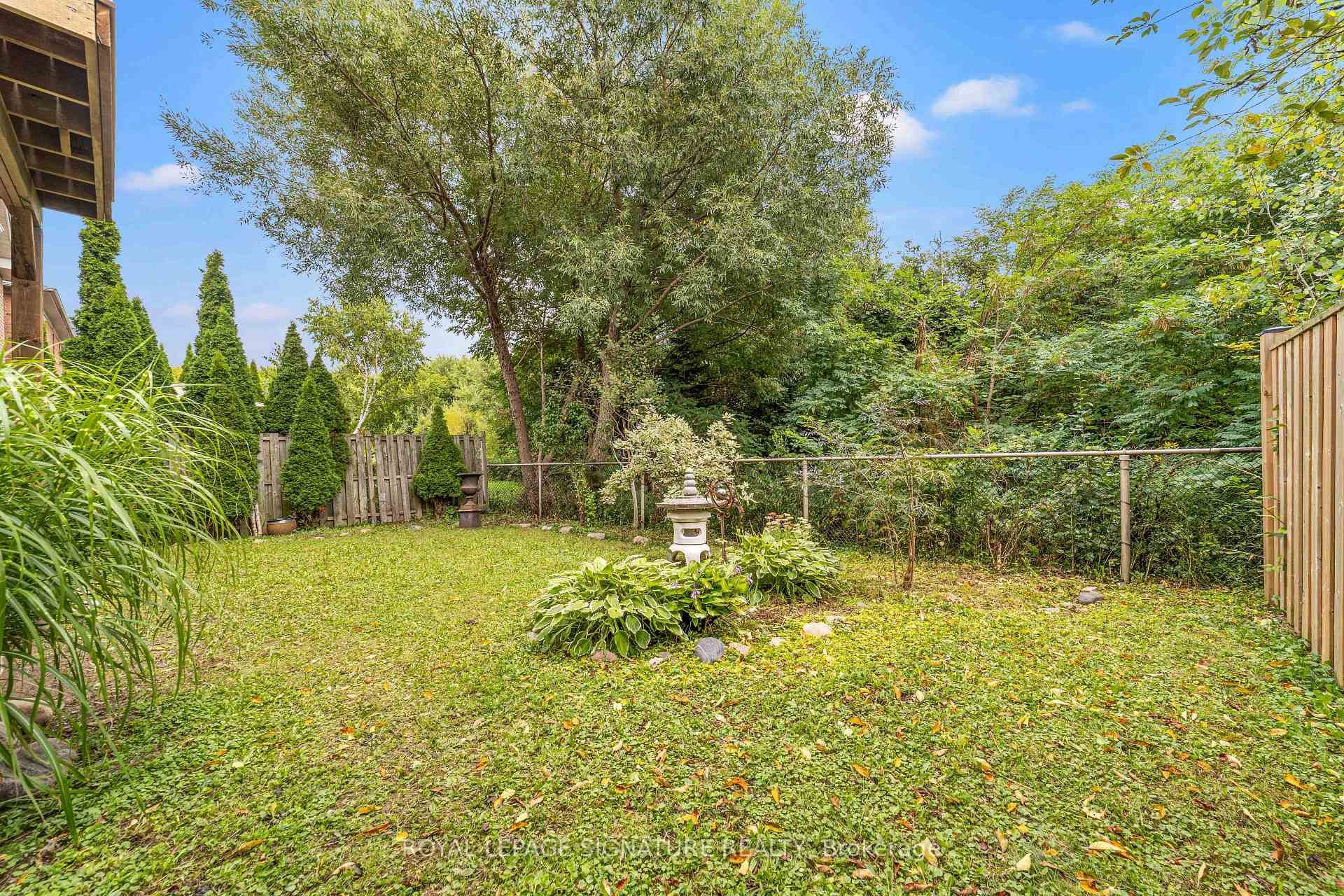 46 Trish Drive, Richmond Hill, ON - Outdoor