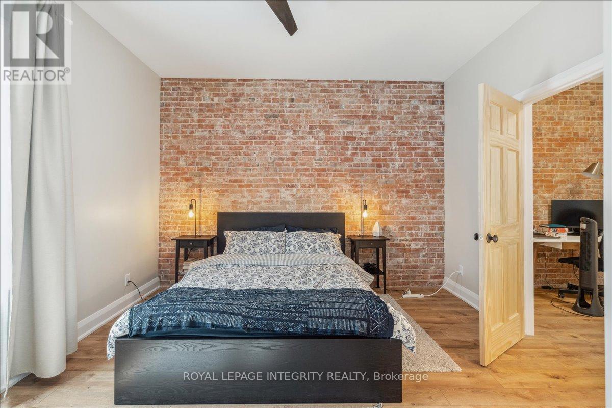468-470 Besserer Street, Ottawa, ON - Indoor Photo Showing Bedroom