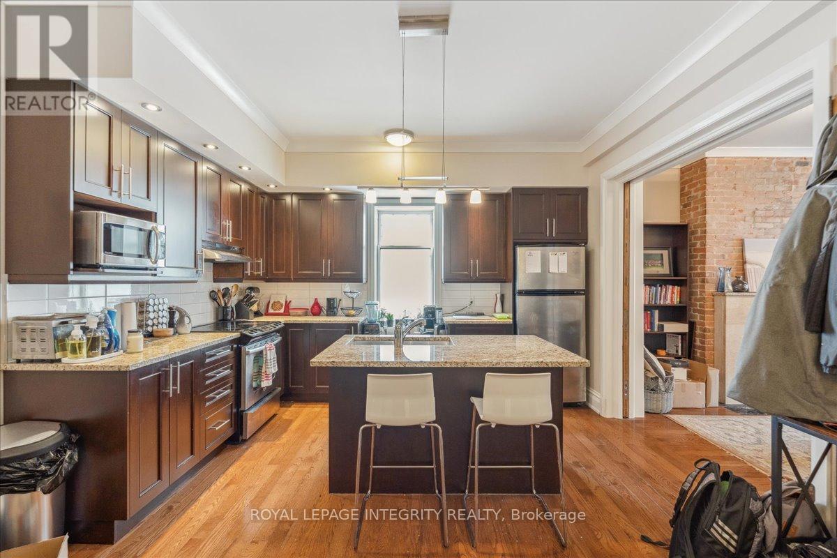 468-470 Besserer Street, Ottawa, ON - Indoor Photo Showing Kitchen With Double Sink With Upgraded Kitchen