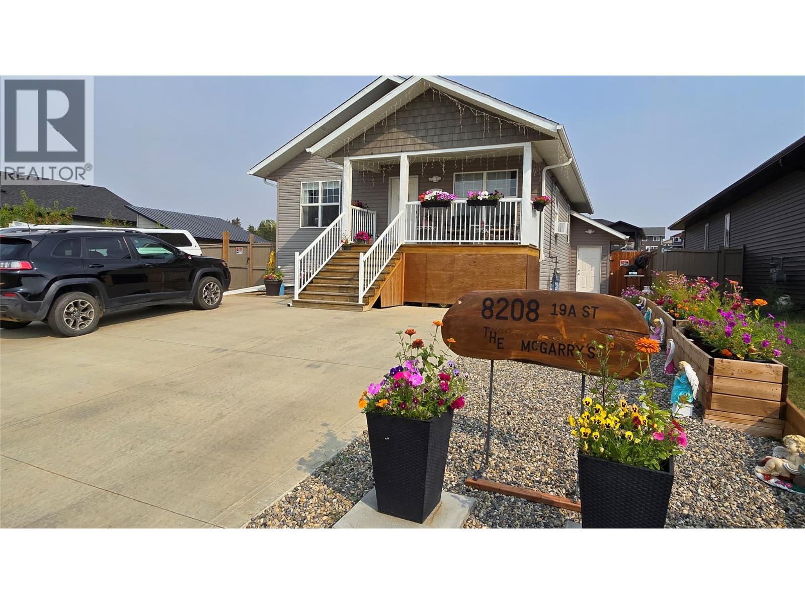 8208 19A Street, Dawson Creek, BC - Outdoor