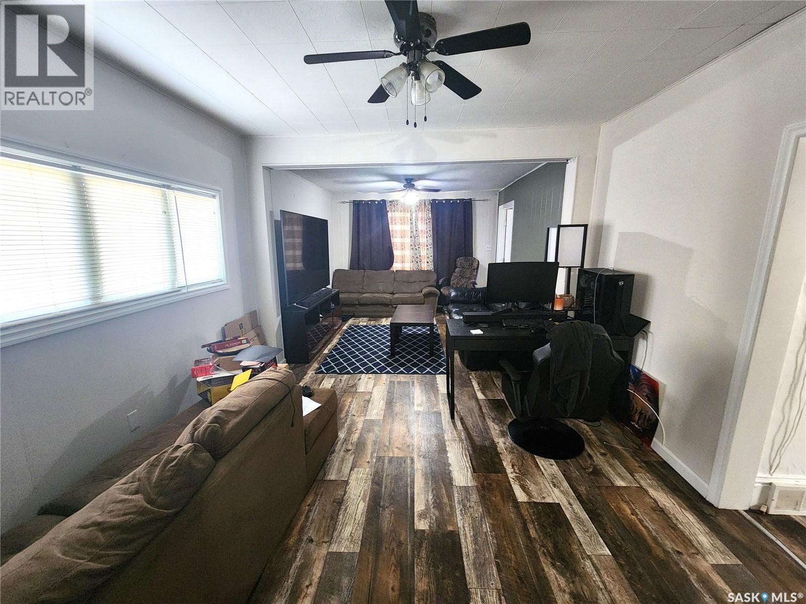 133 Mainprize Street, Midale, SK - Indoor Photo Showing Other Room