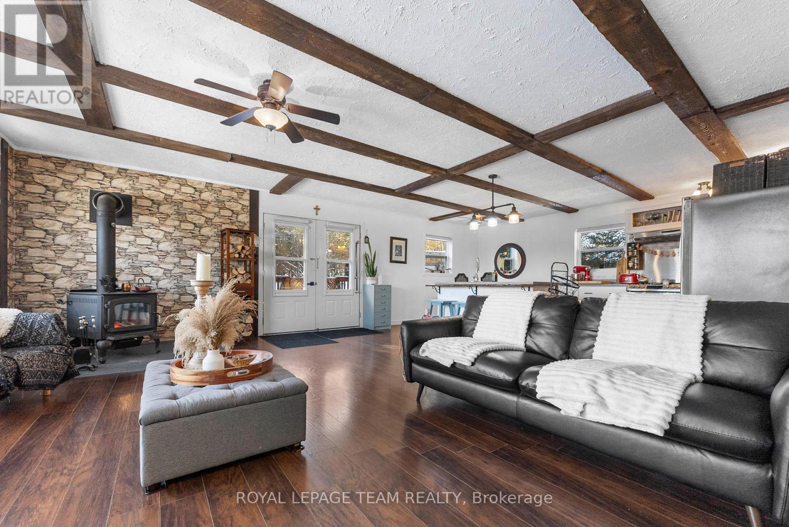 105 Heins Road, Brudenell, Lyndoch And Raglan, ON - Indoor Photo Showing Other Room