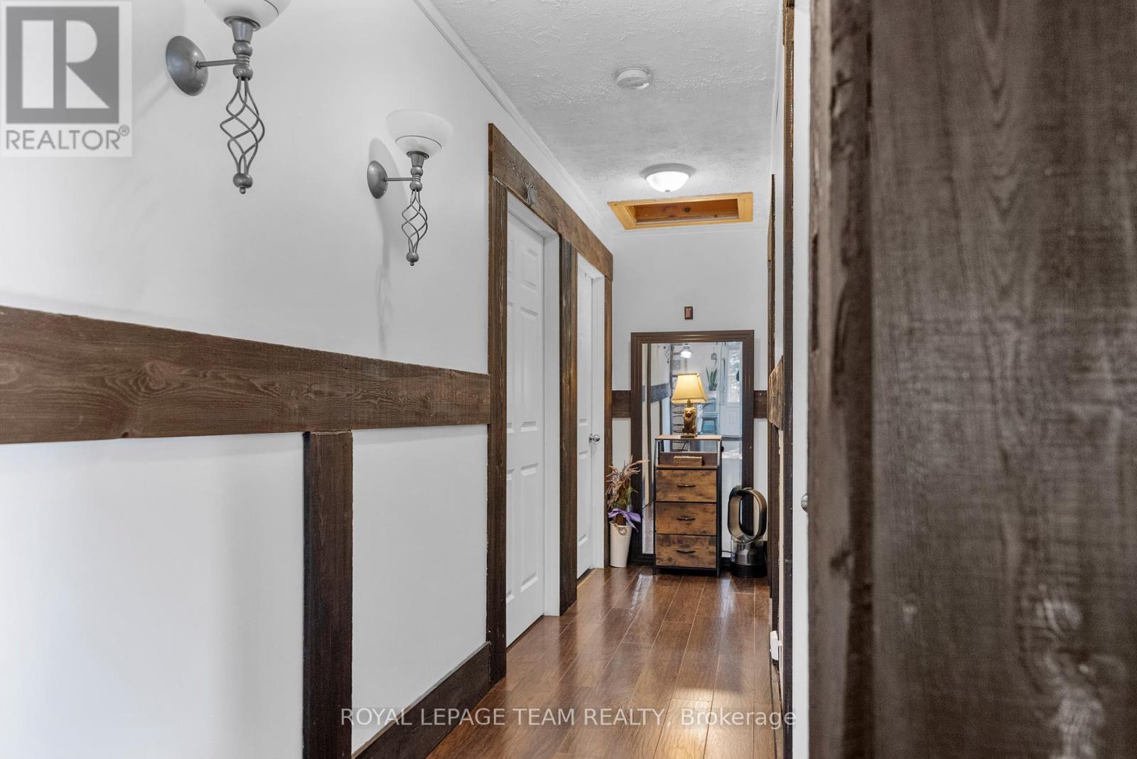 105 Heins Road, Brudenell, Lyndoch And Raglan, ON - Indoor Photo Showing Other Room