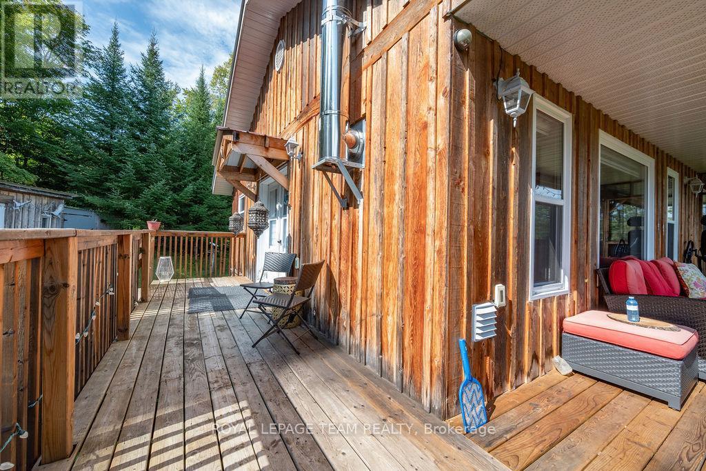 105 Heins Road, Brudenell, Lyndoch And Raglan, ON - Outdoor With Deck Patio Veranda With Exterior