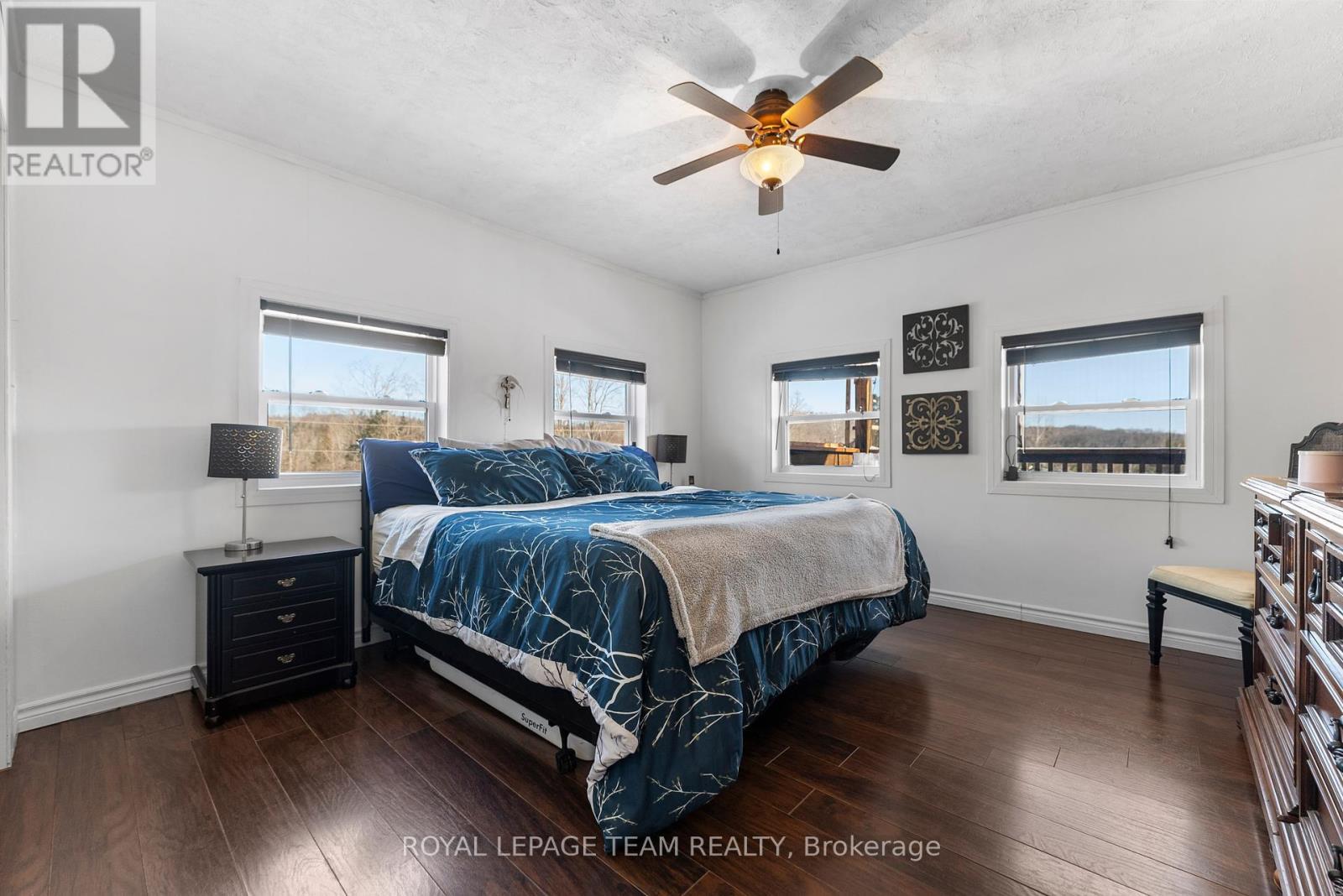 105 Heins Road, Brudenell, Lyndoch And Raglan, ON - Indoor Photo Showing Bedroom
