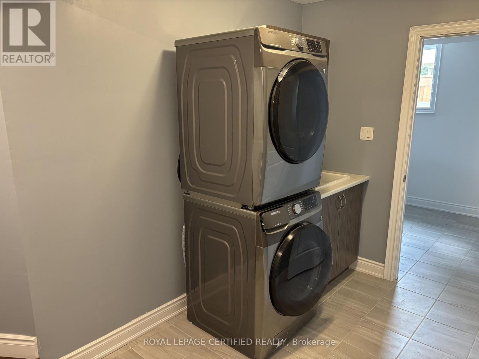 20 62Nd Street S, Wasaga Beach, ON - Indoor Photo Showing Laundry Room
