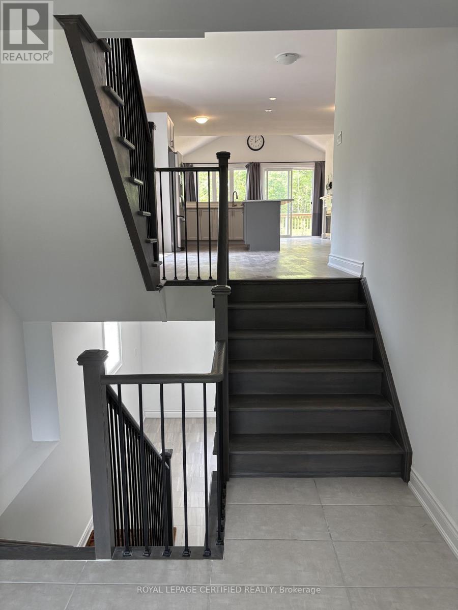 20 62Nd Street S, Wasaga Beach, ON - Indoor Photo Showing Other Room