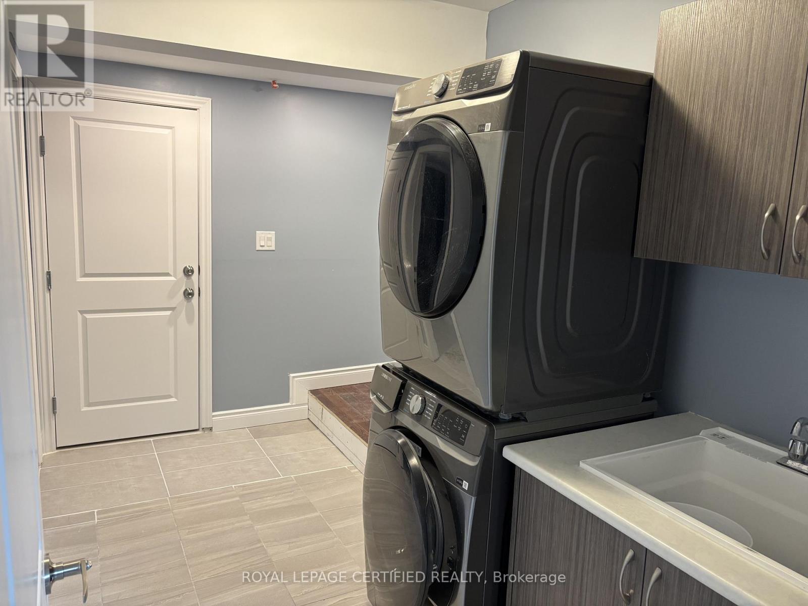 20 62Nd Street S, Wasaga Beach, ON - Indoor Photo Showing Laundry Room