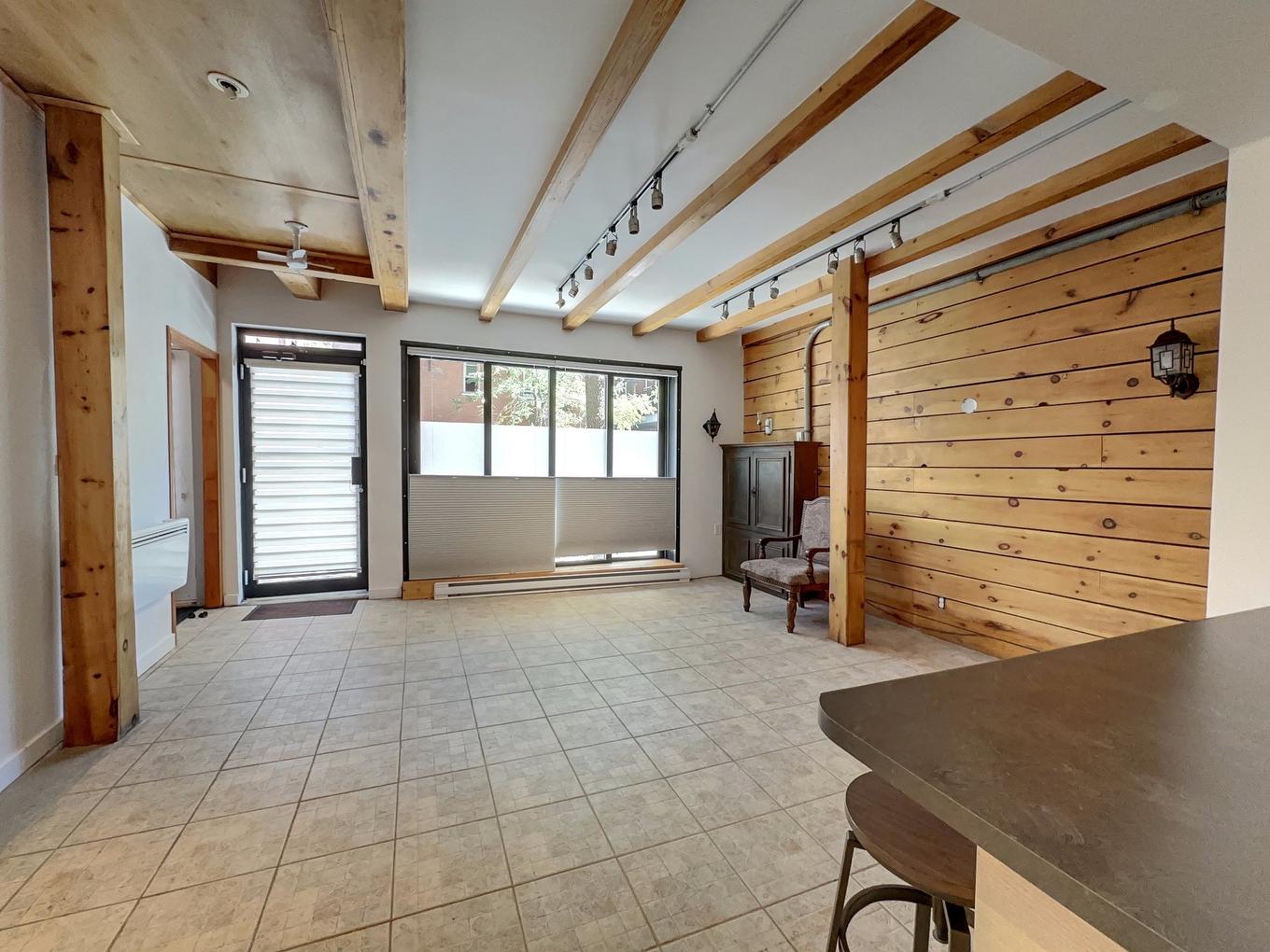 Living room - 919 Av. Duluth E., Montréal (Le Plateau-Mont-Royal), QC - Indoor Photo Showing Other Room