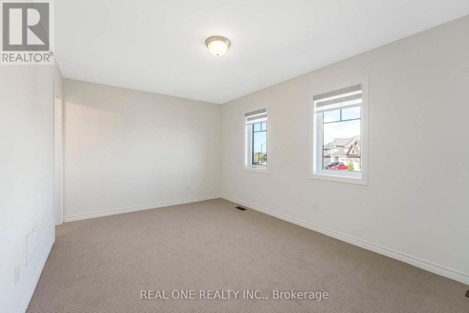 18 Oriole Crescent, Port Colborne, ON - Indoor Photo Showing Other Room