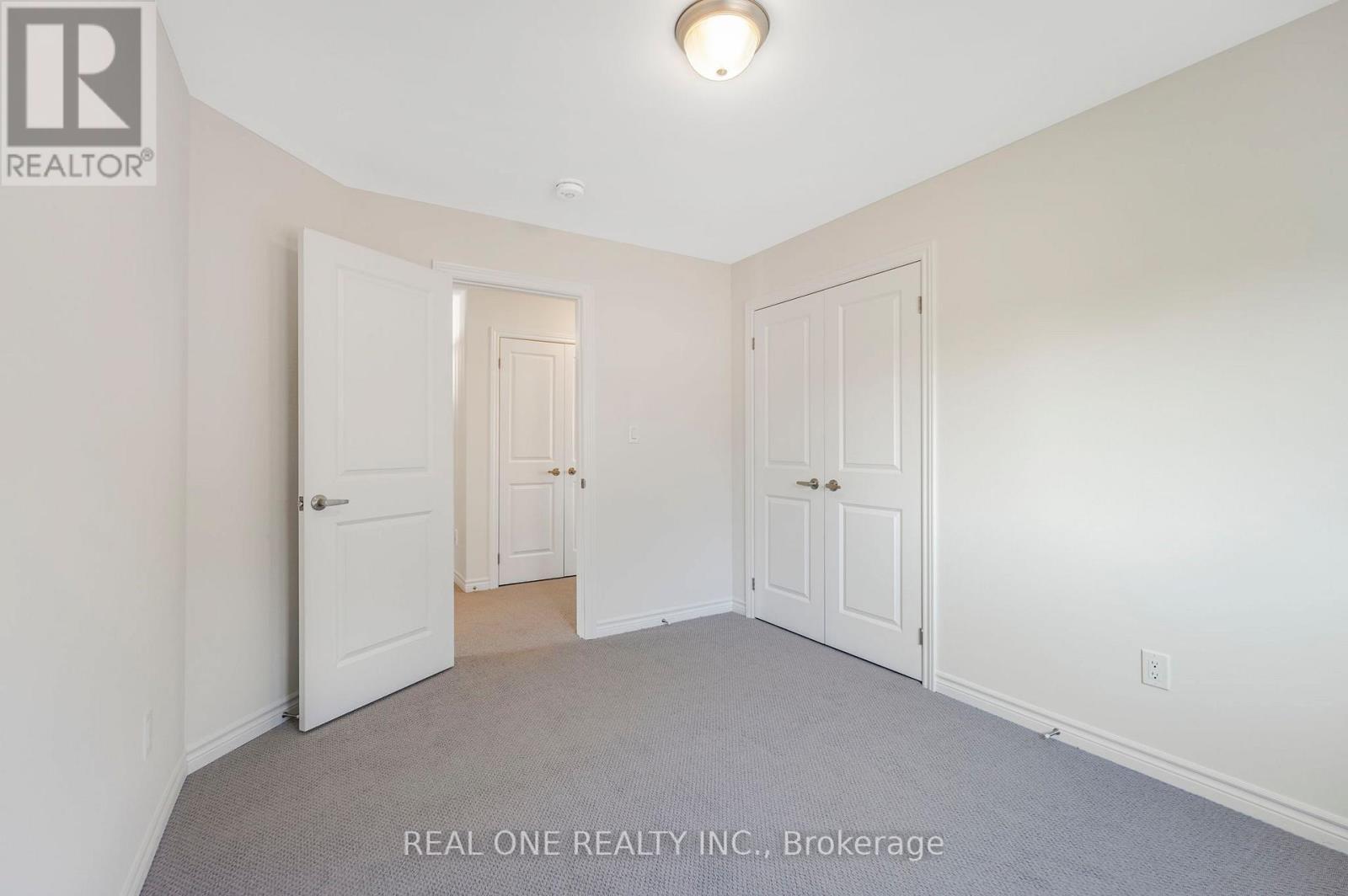 18 Oriole Crescent, Port Colborne, ON - Indoor Photo Showing Other Room