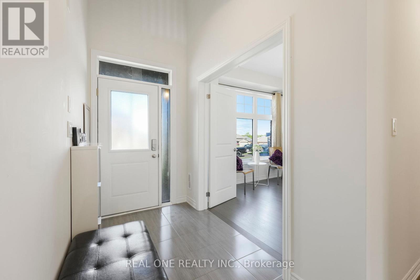 18 Oriole Crescent, Port Colborne, ON - Indoor Photo Showing Other Room