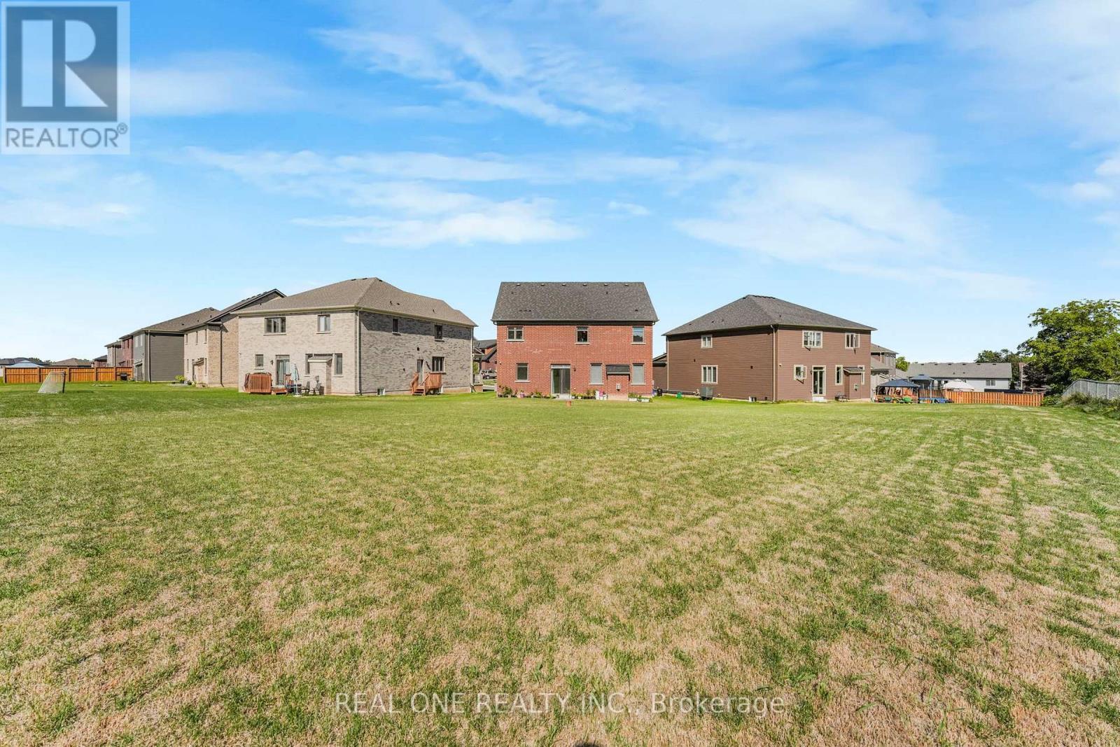 18 Oriole Crescent, Port Colborne, ON - Outdoor With Exterior