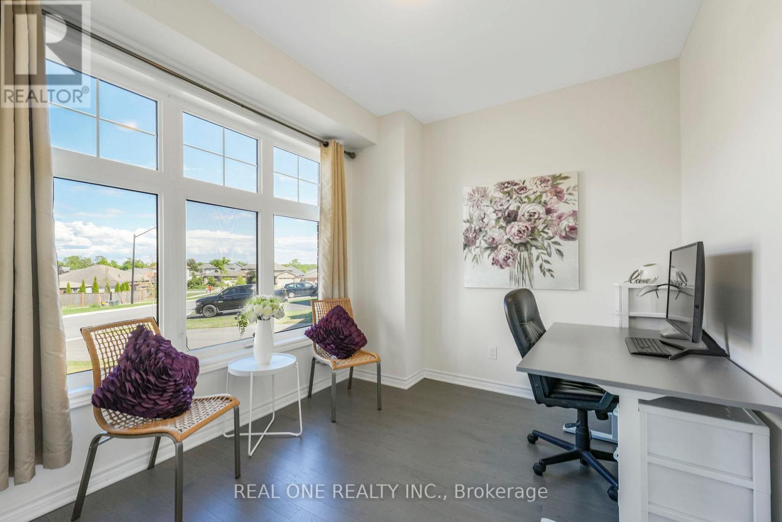 18 Oriole Crescent, Port Colborne, ON - Indoor Photo Showing Office