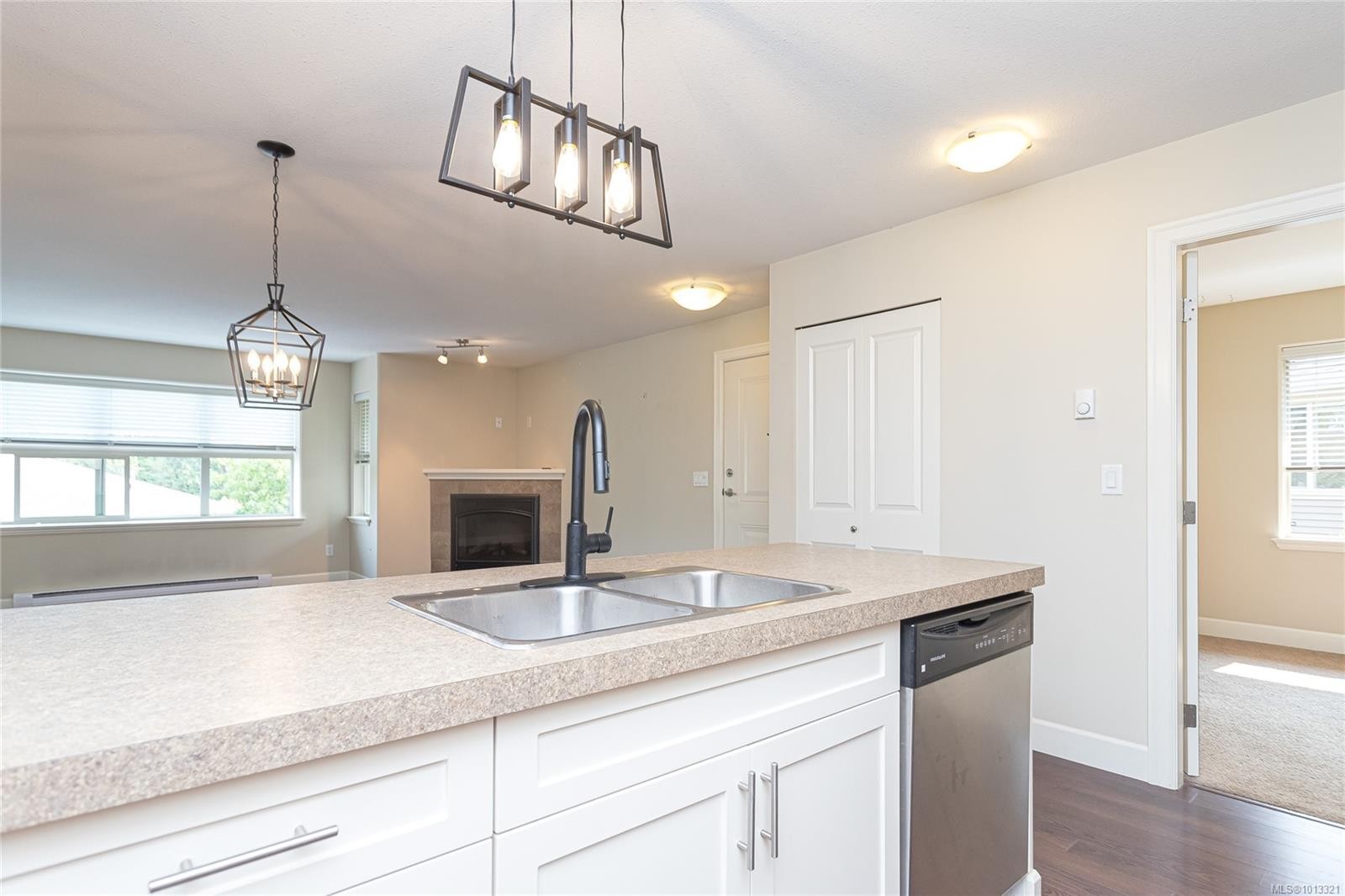 201-4436 Hedgestone Pl, Nanaimo, BC