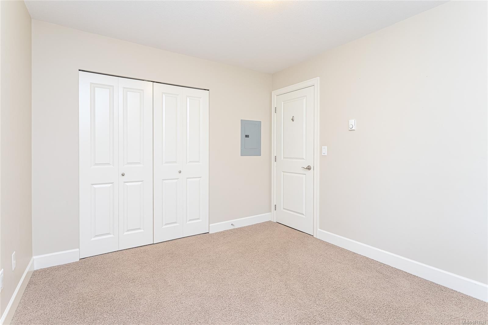 201-4436 Hedgestone Pl, Nanaimo, BC