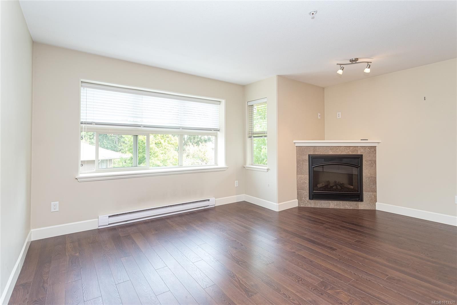 201-4436 Hedgestone Pl, Nanaimo, BC